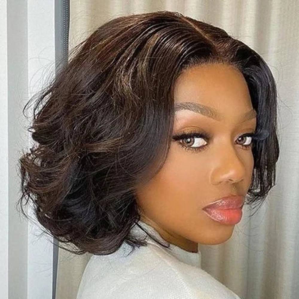Natural Wave Lace Perücke | Brasilianisches Remy Echthaar | 4x4 Lace Closure 180% Dichte