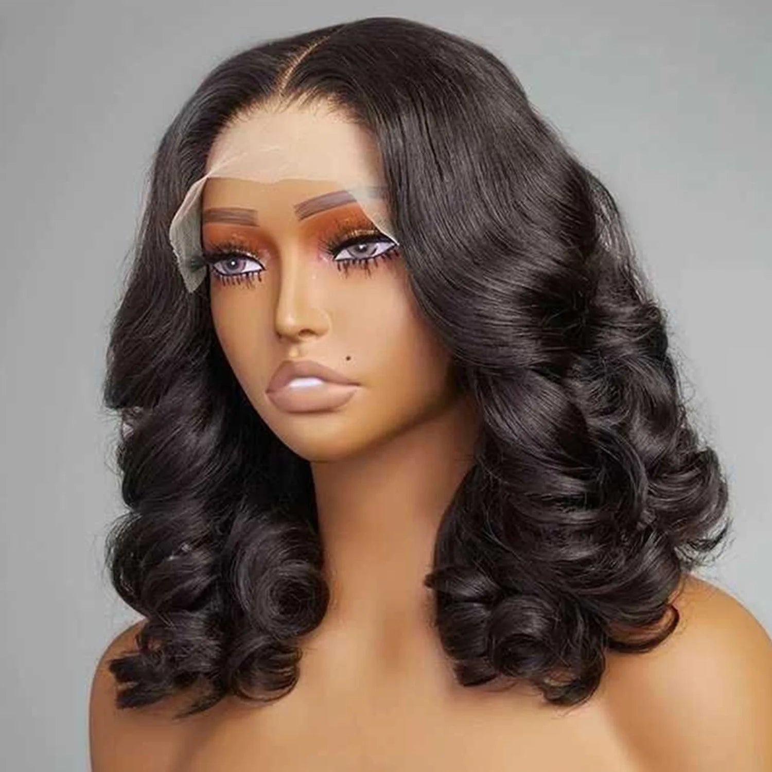 Perruques Cheveux Humains Fumi Bouclés Ondulés Bob 4/350 13x4 Lace Front Prêtes à Porter Sans Colle